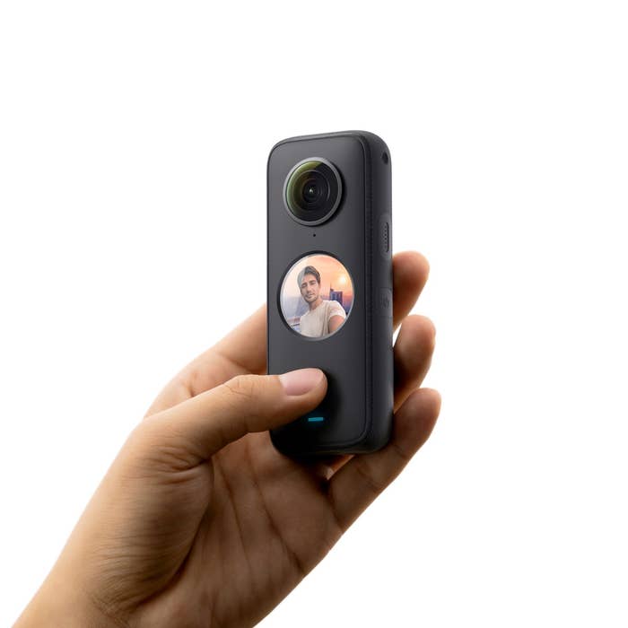 Insta360 One X2